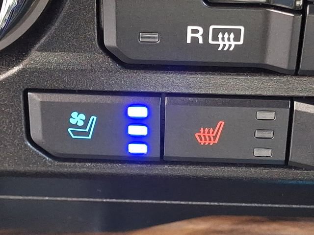 Certified 2019 Ford F150 Lariat w/ Max Trailer Tow Package RWD image 24