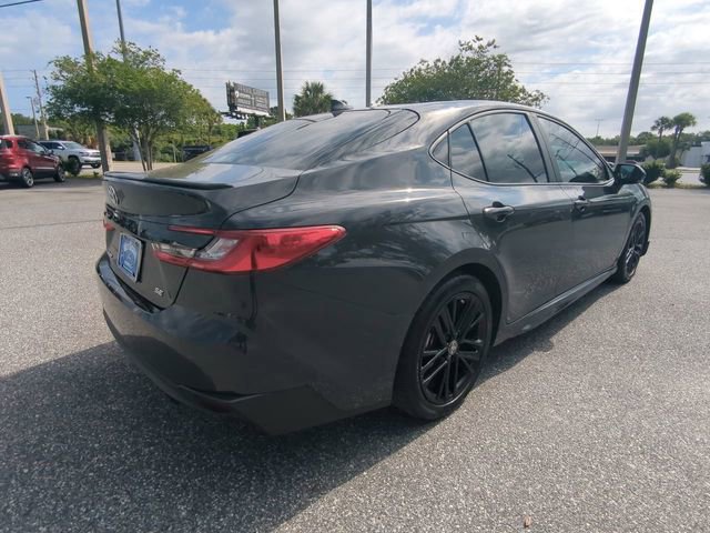 Used 2025 Toyota Camry SE w/ Multimedia Upgrade Package image 5