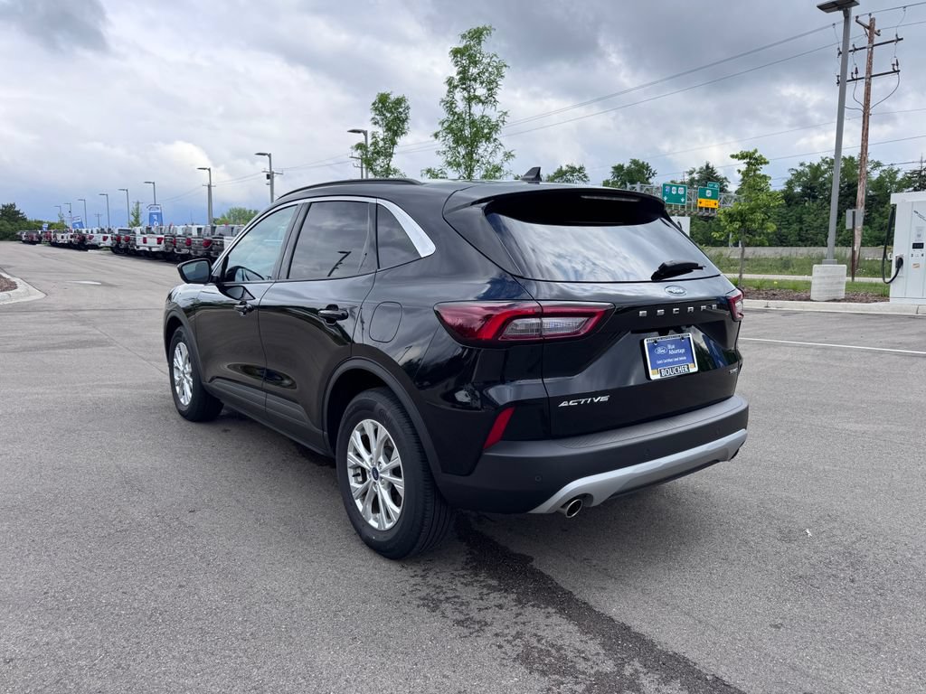 Certified 2023 Ford Escape Active w/ Tech Pack #2 AWD/4WD image 4