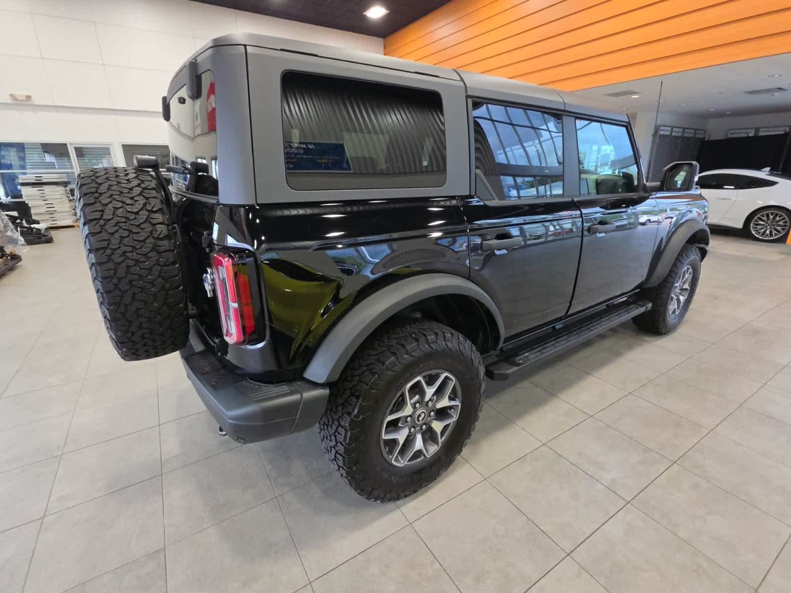 Certified 2023 Ford Bronco Badlands AWD/4WD image 7