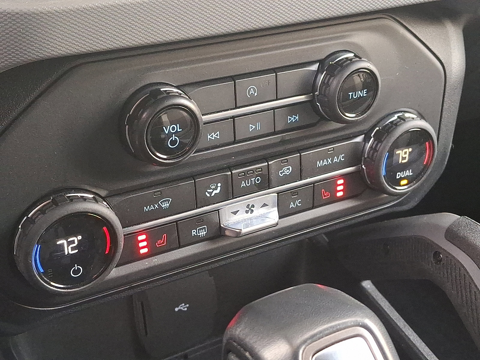 Certified 2023 Ford Bronco Big Bend w/ Sasquatch Package image 15