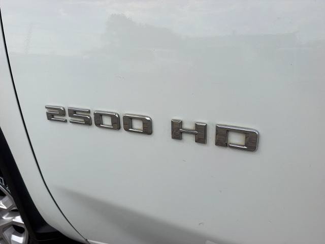 Used 2022 Chevrolet Silverado 2500 LT w/ Convenience Package AWD/4WD image 7