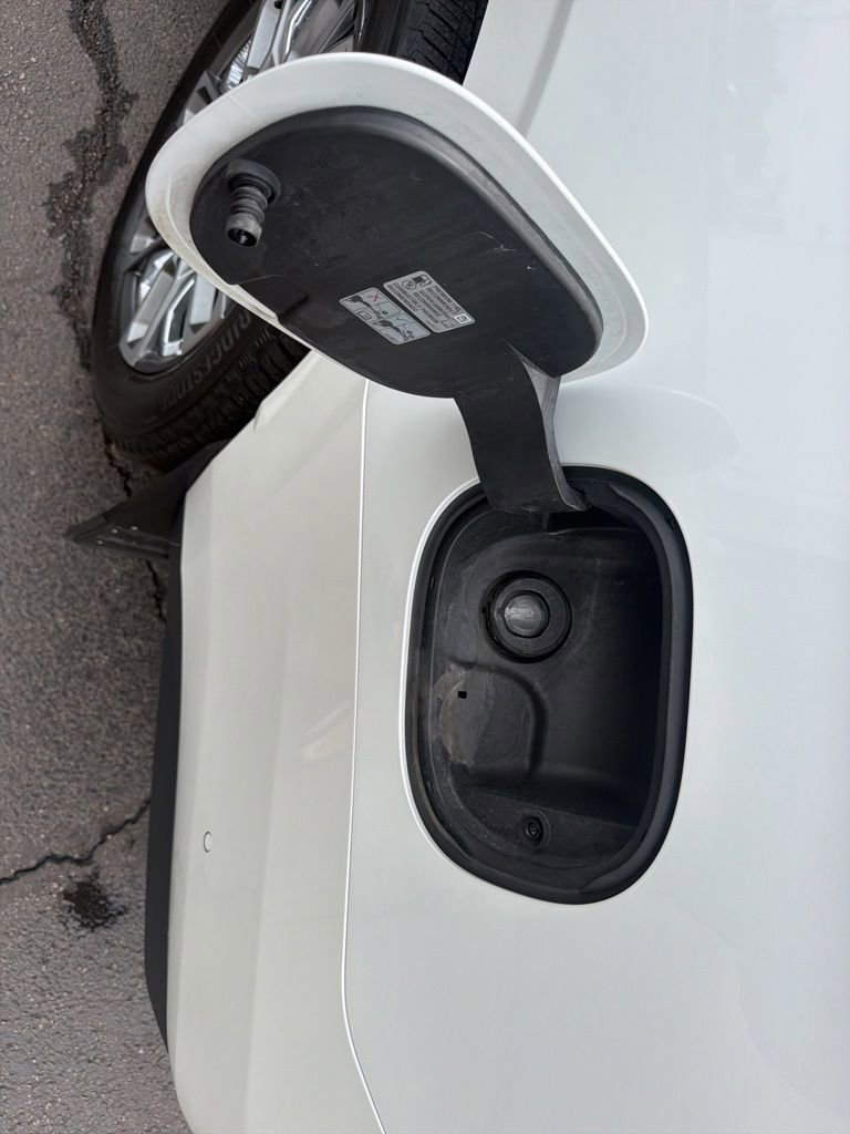 Used 2024 GMC Yukon Denali Ultimate AWD/4WD image 44