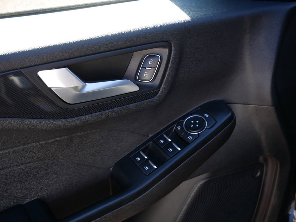 Certified 2025 Ford Escape ST-Line image 16