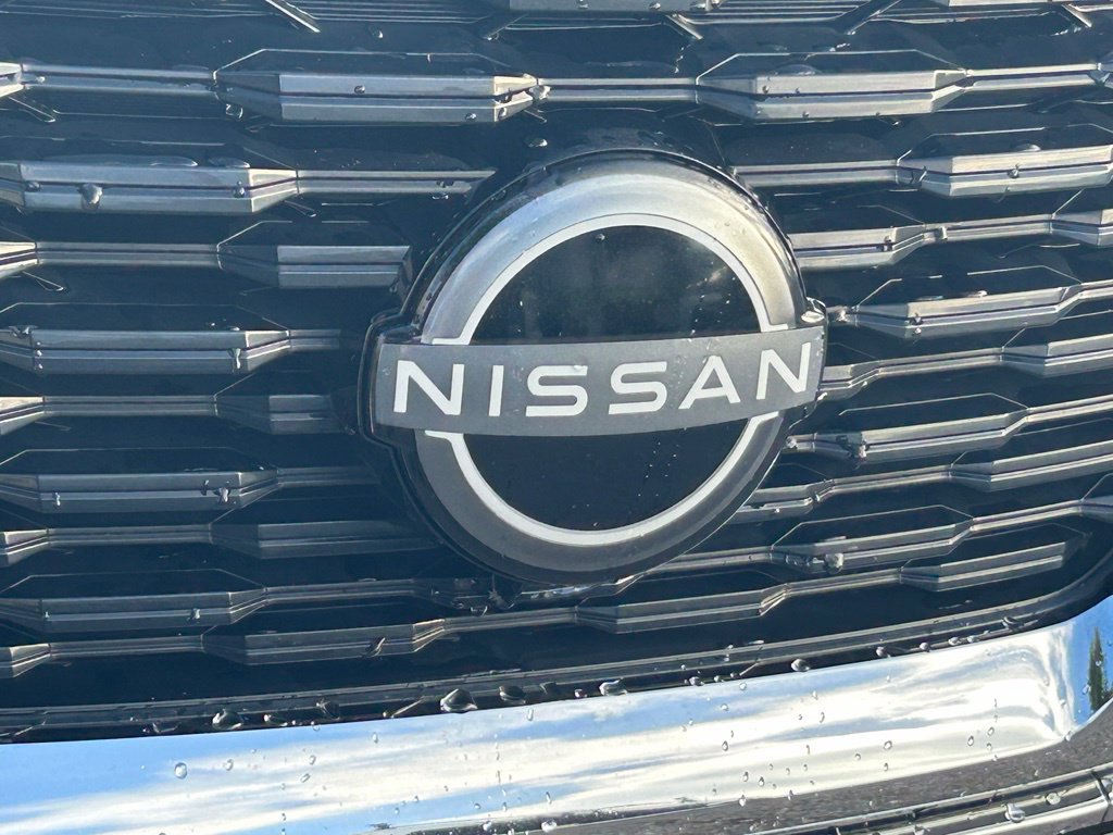 Used 2022 Nissan Rogue SV w/ SV Premium Package FWD image 19