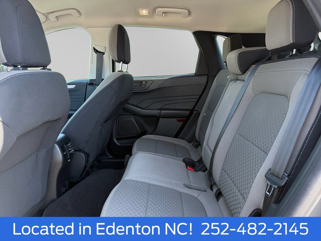 Certified 2022 Ford Escape SE w/ SE Sport Appearance Package FWD image 14