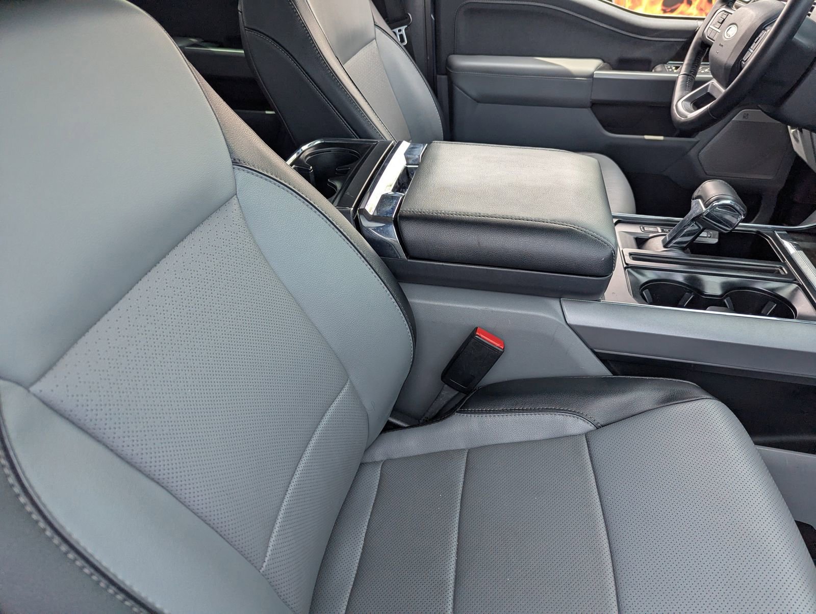 Certified 2023 Ford F150 Lariat w/ Trailer Tow Package image 9