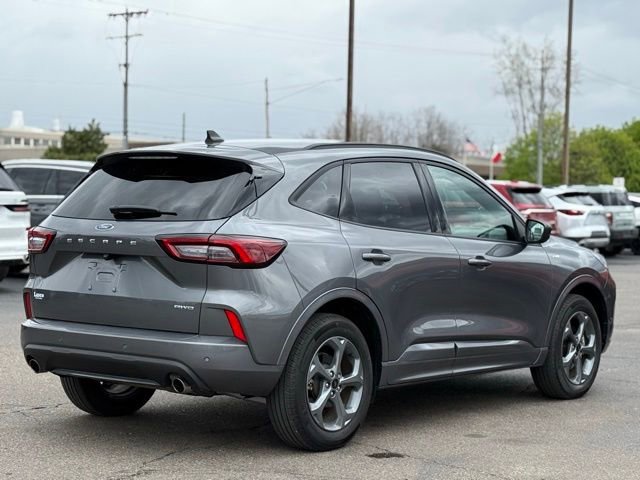 Certified 2024 Ford Escape ST-Line w/ Tech Pack #1 AWD/4WD image 38