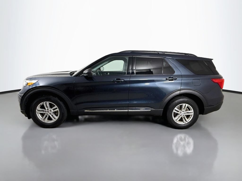 Certified 2023 Ford Explorer XLT w/ Equipment Group 202A AWD/4WD image 9