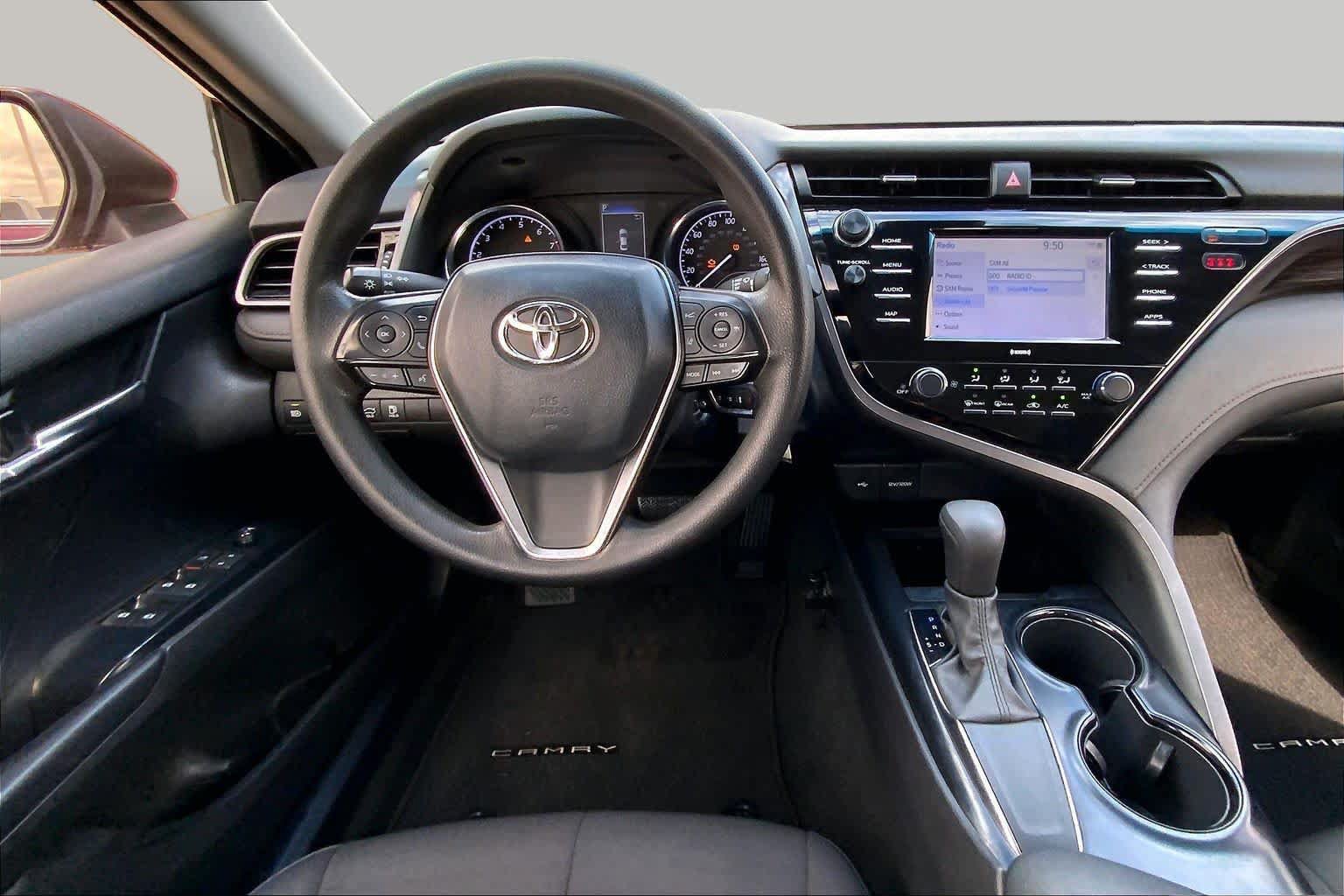 Used 2020 Toyota Camry LE FWD image 6