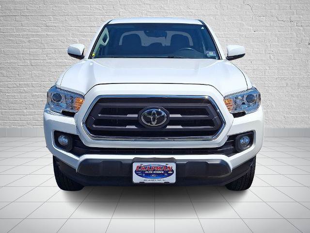 Used 2020 Toyota Tacoma SR5 AWD/4WD image 2