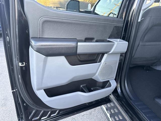 Certified 2023 Ford F350 XLT w/ Tremor Off-Road Package image 15