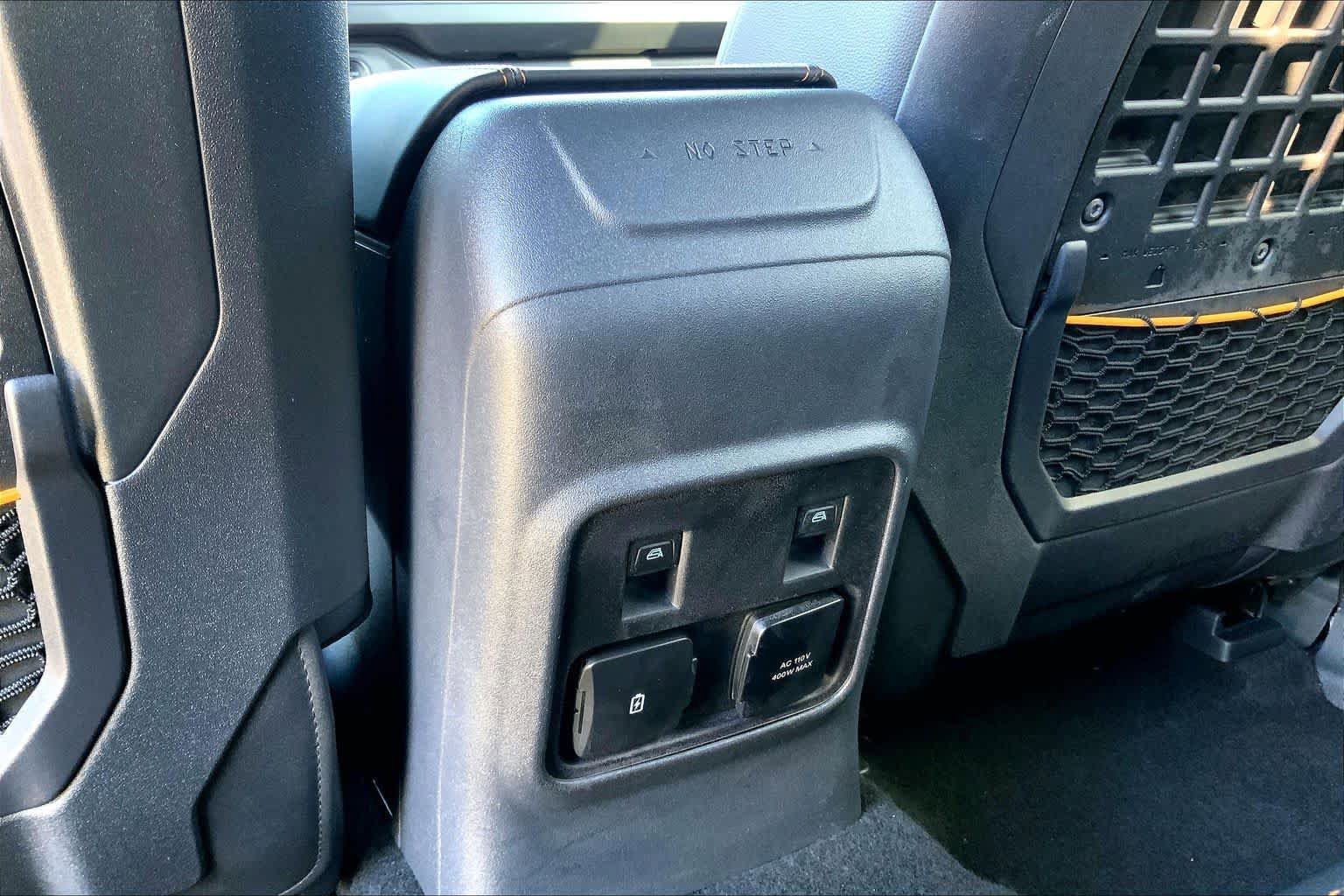 Certified 2024 Ford Bronco Badlands AWD/4WD image 69