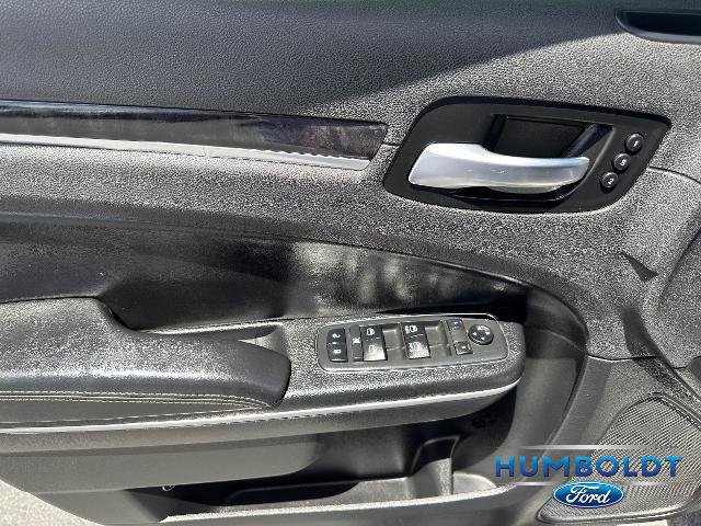 Used 2019 Chrysler 300 Limited AWD/4WD image 12