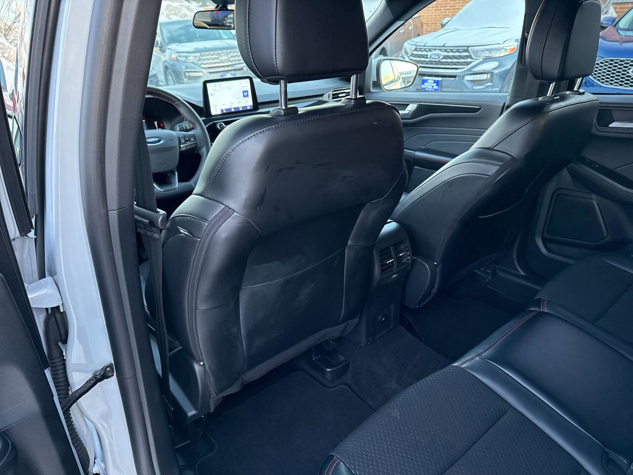 Certified 2025 Ford Escape ST-Line Select image 22