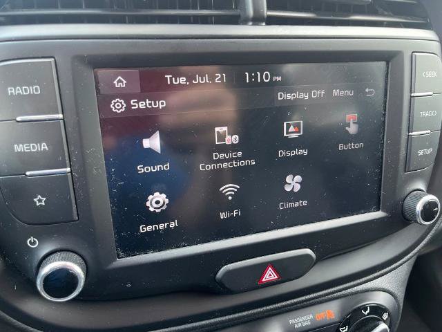 Used 2025 Kia Soul LX w/ LX Technology Package FWD image 24