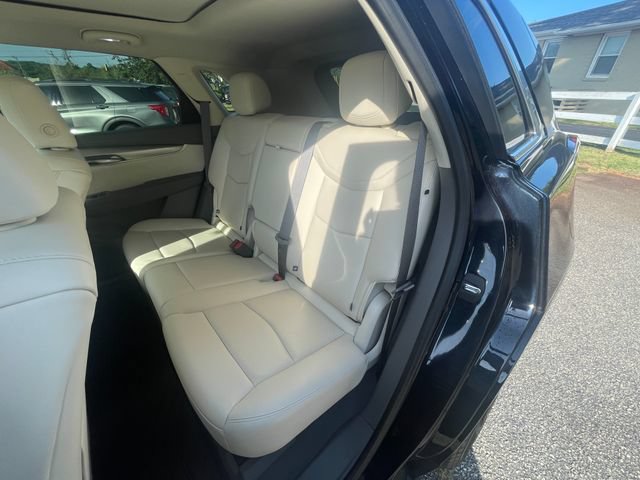 Used 2022 Cadillac XT5 Premium Luxury w/ Technology Package AWD/4WD image 12