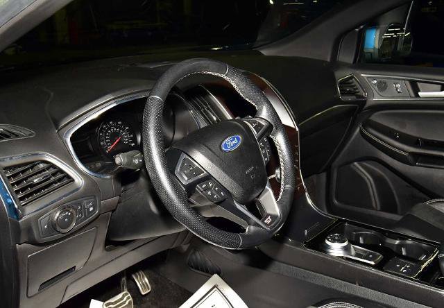 Certified 2020 Ford Edge ST w/ Equipment Group 401A image 12