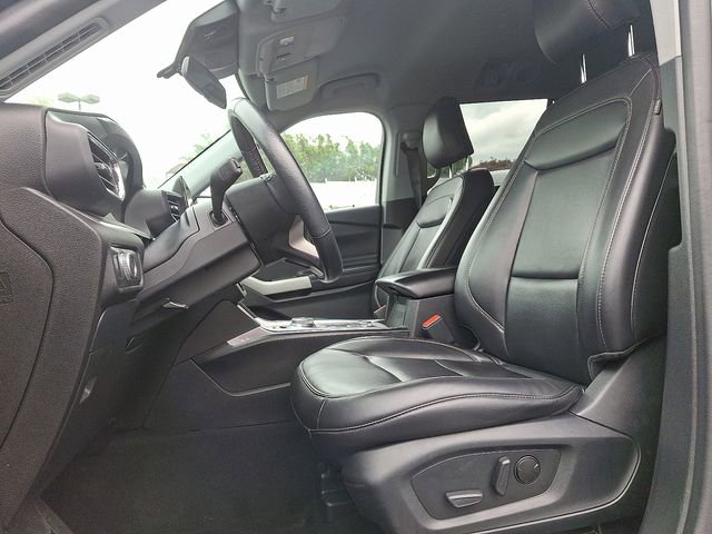 Certified 2022 Ford Explorer XLT w/ Equipment Group 202A image 14