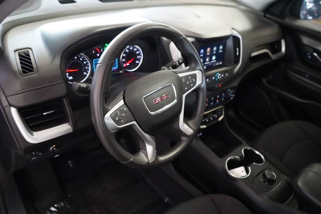 Used 2024 GMC Terrain SLE AWD/4WD image 17