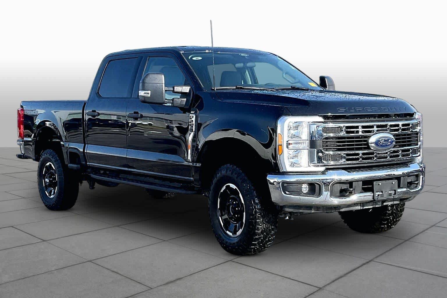 Certified 2025 Ford F250 XLT w/ Tremor Off-Road Package AWD/4WD image 3