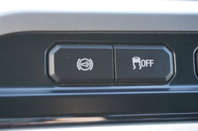 Certified 2022 Ford F250 Lariat w/ Black Appearance Package image 25