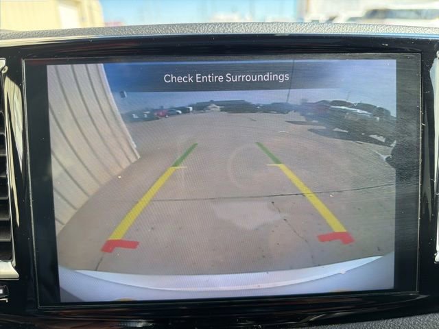 Used 2025 Chrysler Pacifica Limited FWD image 18