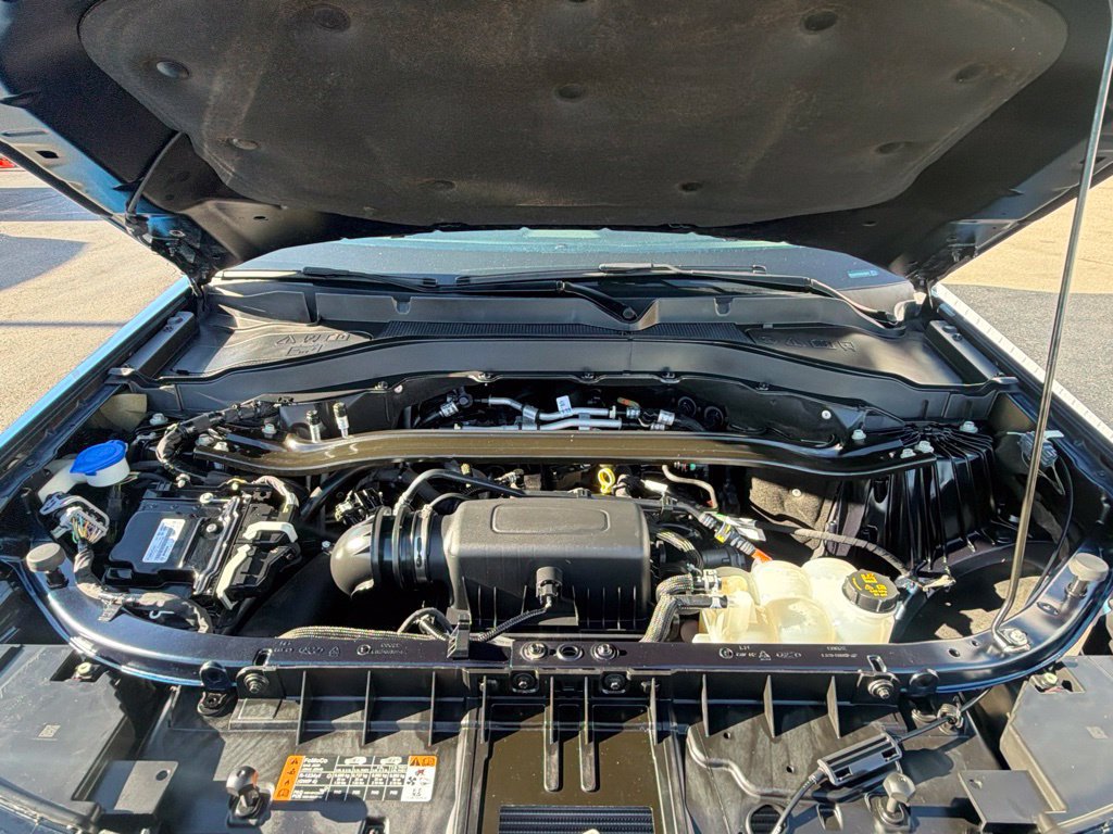 Certified 2022 Ford Explorer Limited AWD/4WD image 19