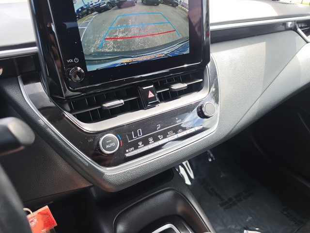 Used 2025 Toyota Corolla LE FWD image 27
