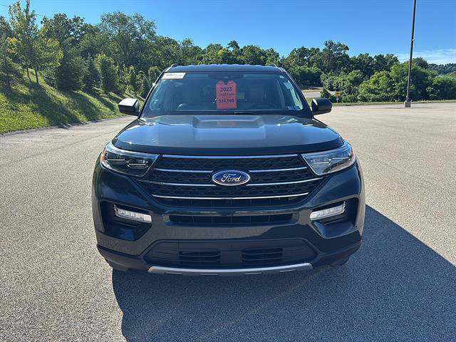 Certified 2023 Ford Explorer XLT w/ Equipment Group 202A AWD/4WD image 7