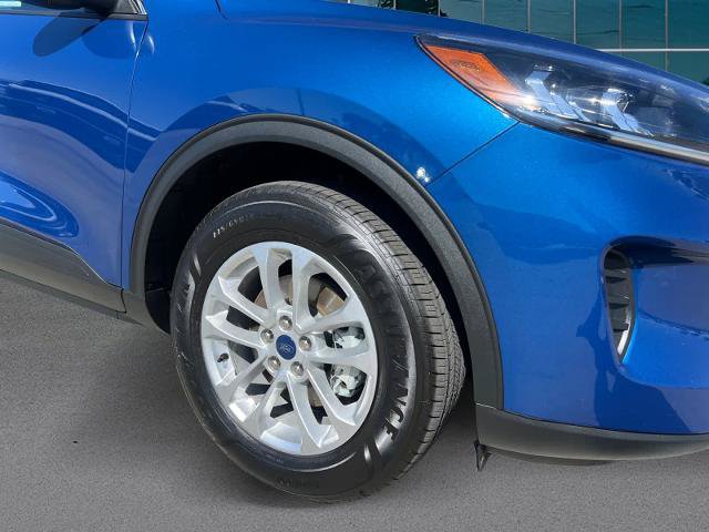 Certified 2022 Ford Escape SE w/ Cold Weather Package AWD/4WD image 9