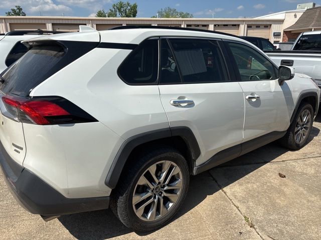 Used 2019 Toyota RAV4 Limited w/ Advanced Technology Package AWD/4WD image 2