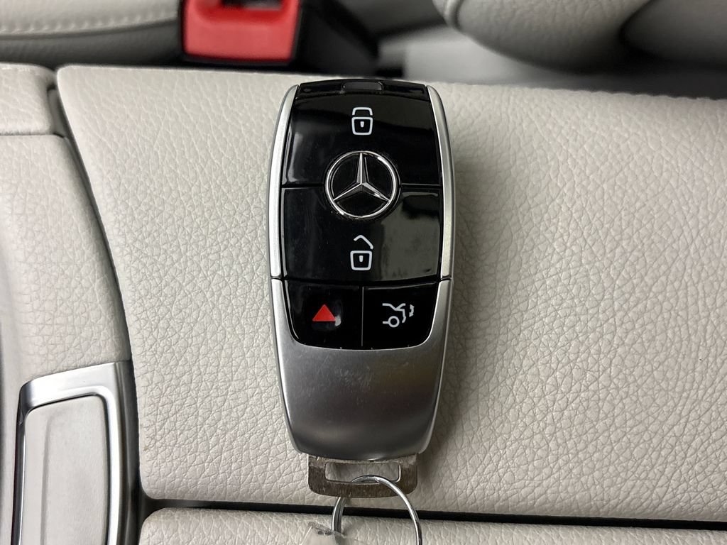 Used 2021 Mercedes-Benz E 350 Sedan image 32