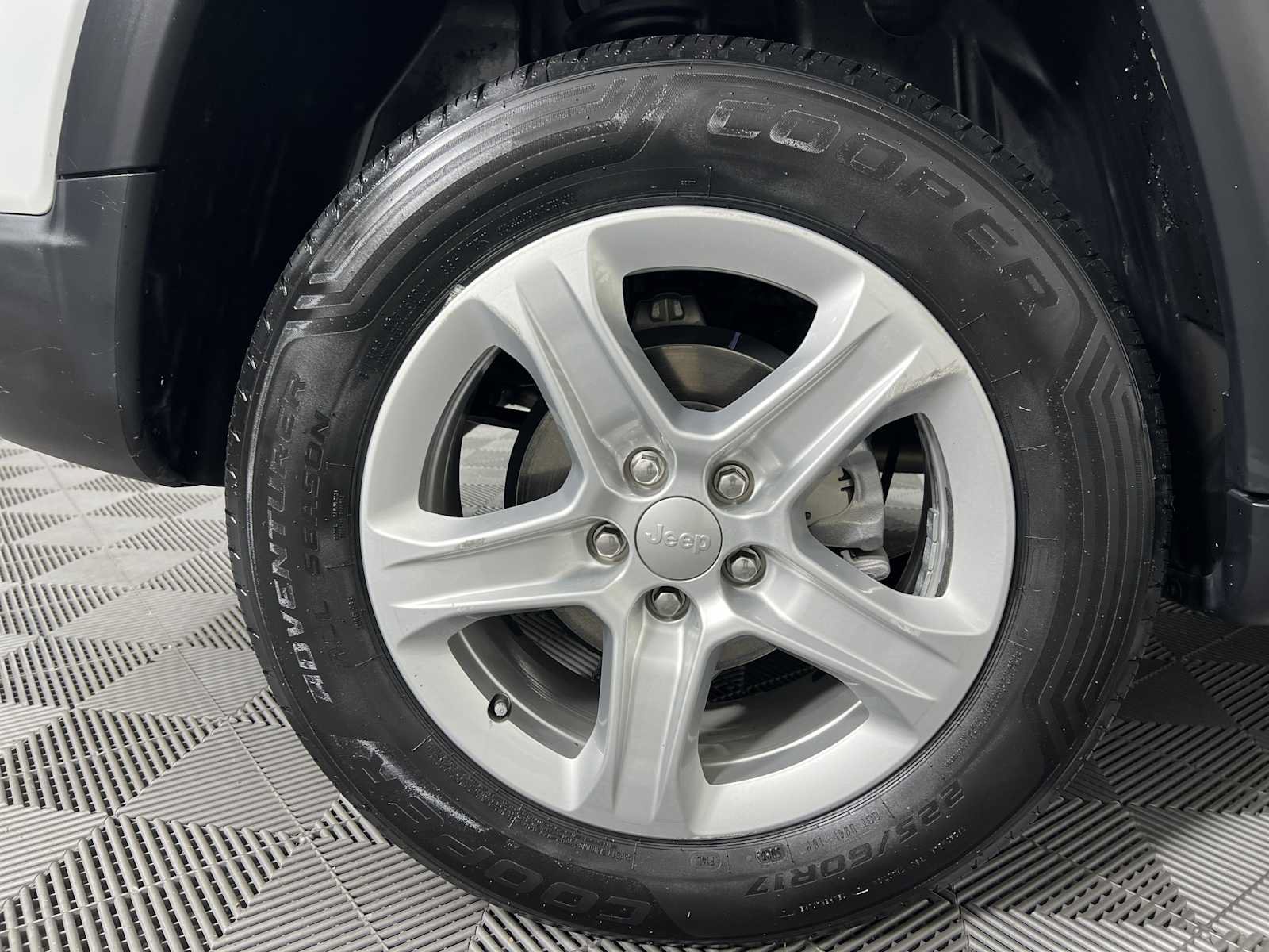 Used 2023 Jeep Compass Sport AWD/4WD image 20