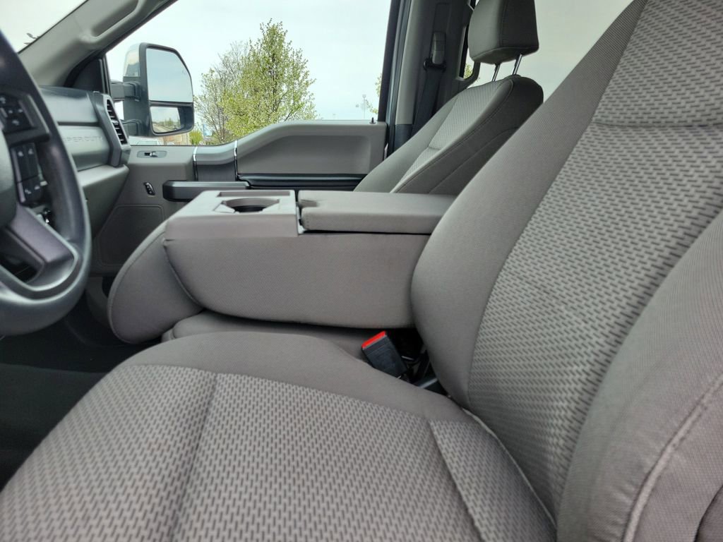 Certified 2022 Ford F450 XLT w/ XLT Premium Package AWD/4WD image 21