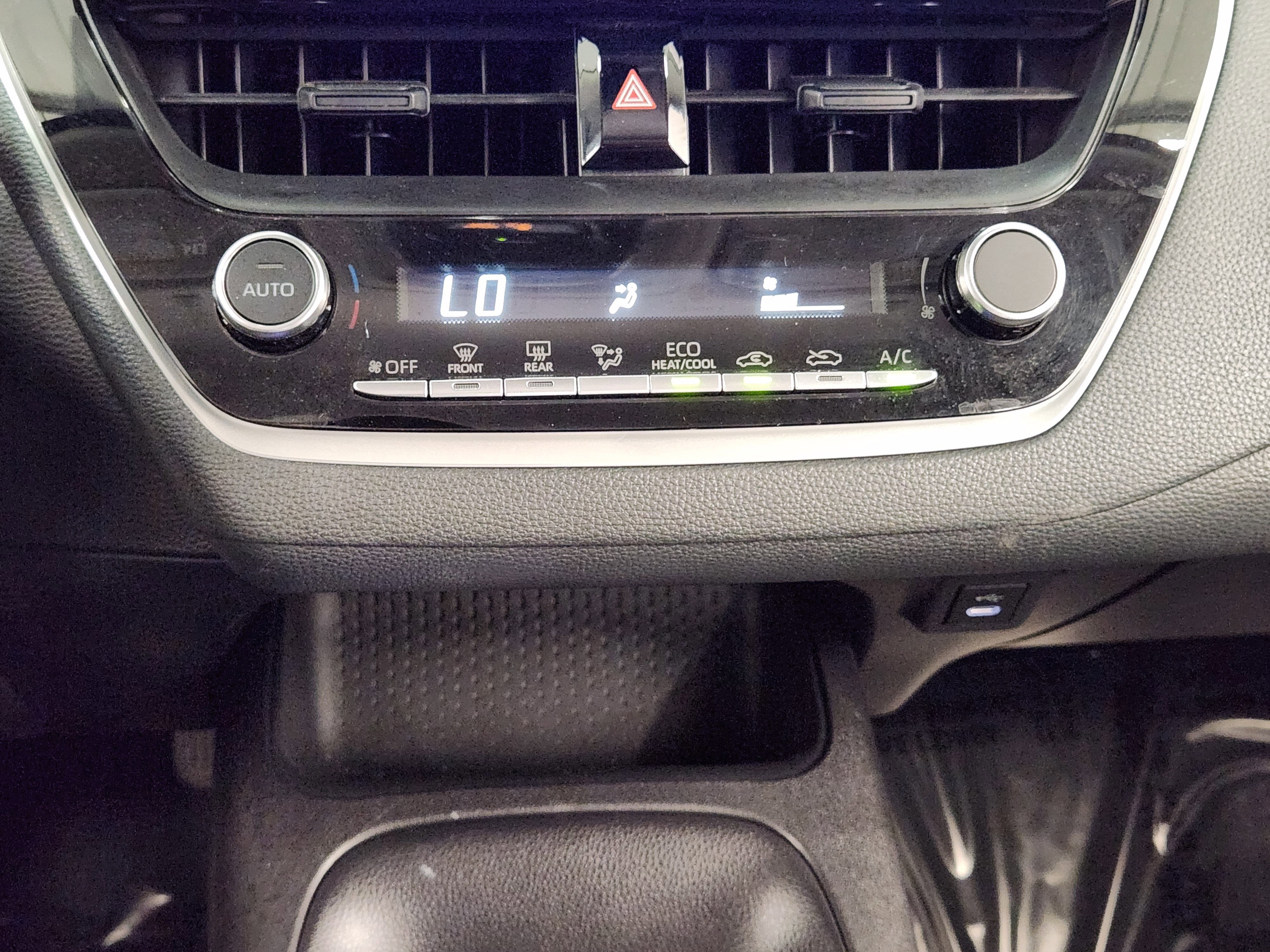 Used 2025 Toyota Corolla LE image 20