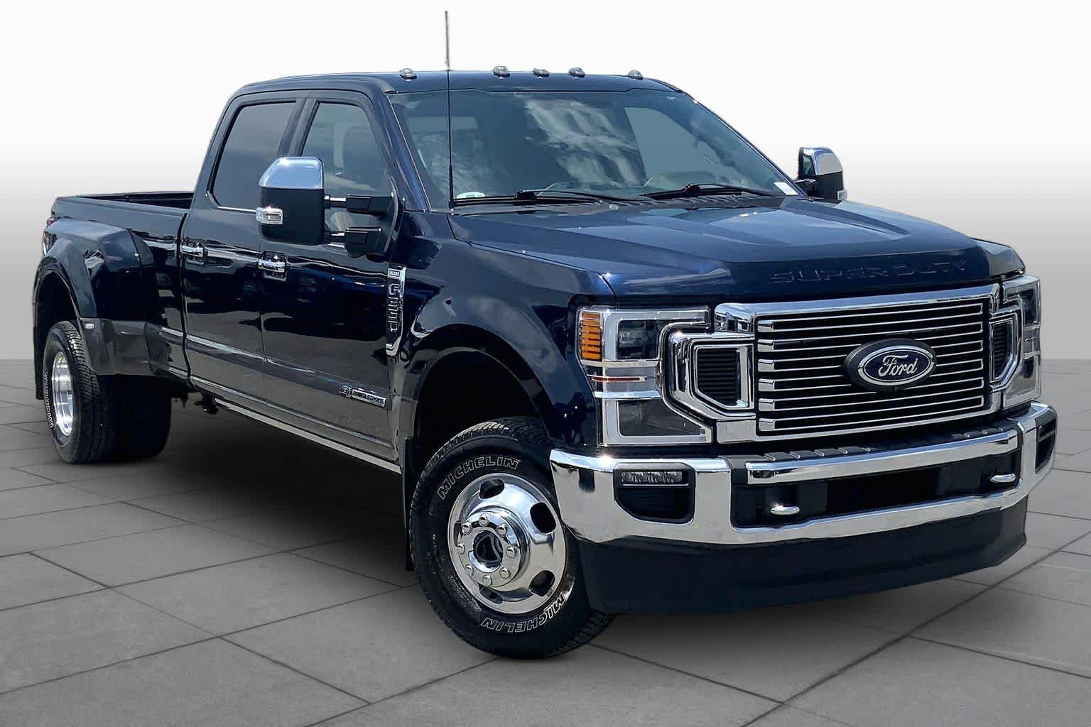Certified 2022 Ford F350 King Ranch w/ King Ranch Ultimate Package AWD/4WD image 3