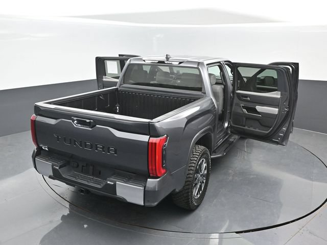 Used 2025 Toyota Tundra Limited AWD/4WD image 26