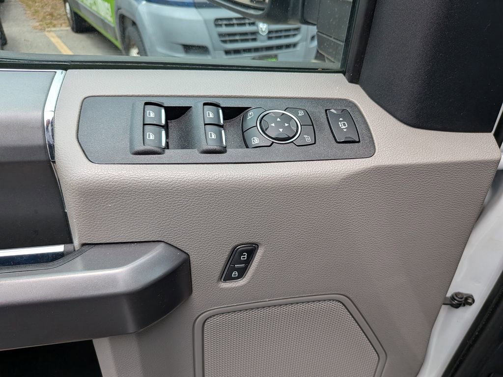 Certified 2021 Ford F250 XLT w/ XLT Premium Package AWD/4WD image 19