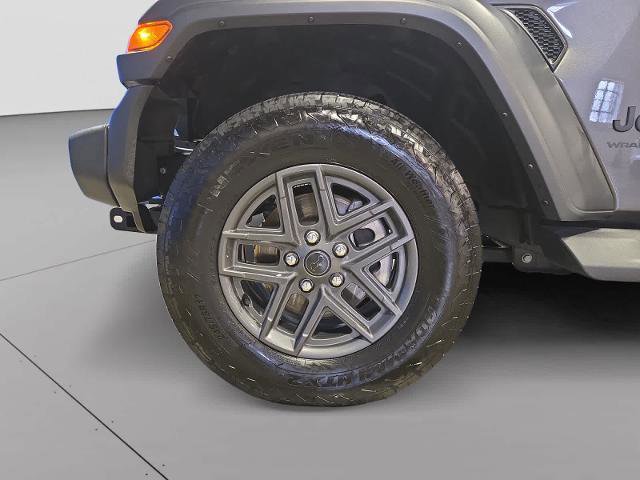 Used 2025 Jeep Wrangler Unlimited Sport AWD/4WD image 9