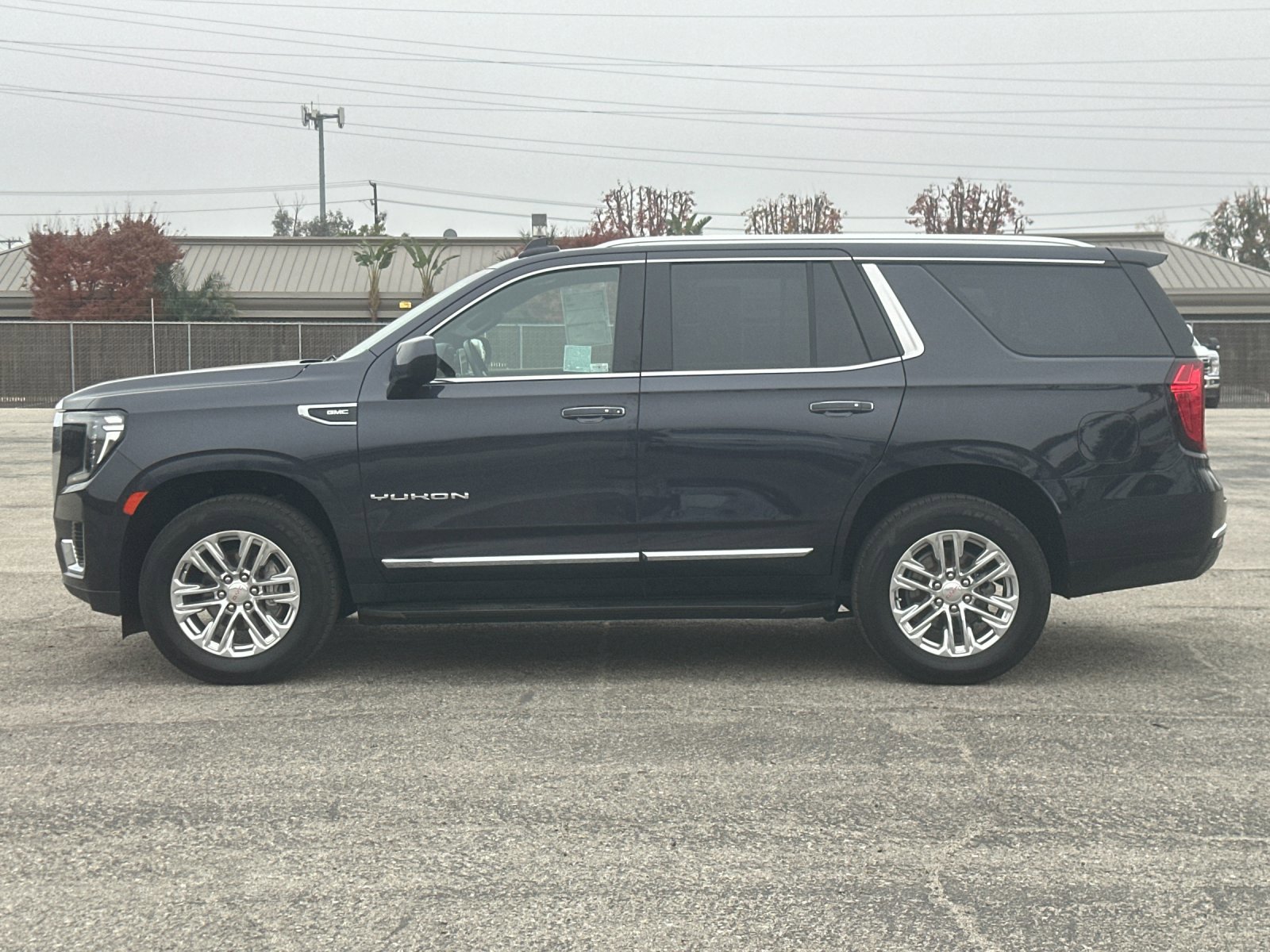 Used 2023 GMC Yukon SLT image 7