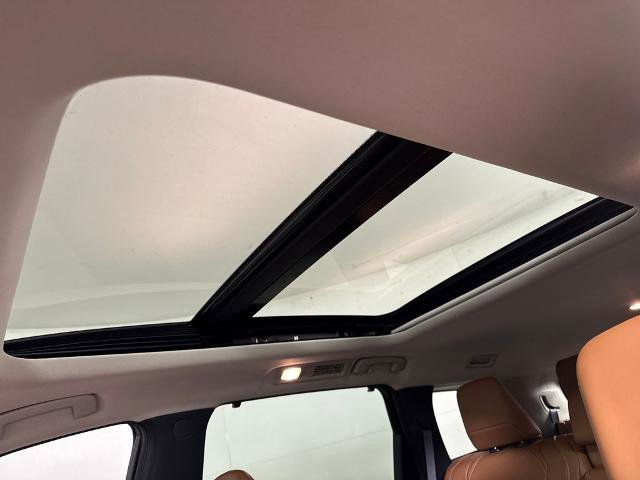 Used 2022 INFINITI QX60 Sensory w/ Vision Package image 11