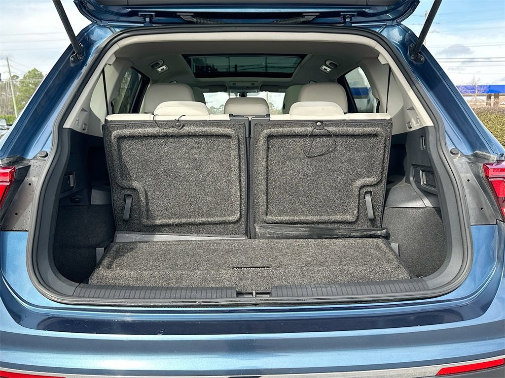 Used 2020 Volkswagen Tiguan SE image 16