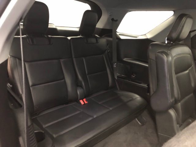 Certified 2021 Ford Explorer XLT w/ Equipment Group 202A image 33