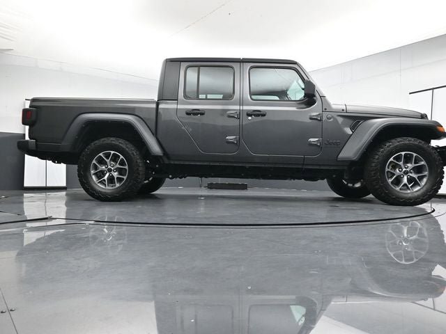 Used 2024 Jeep Gladiator Sport AWD/4WD image 34