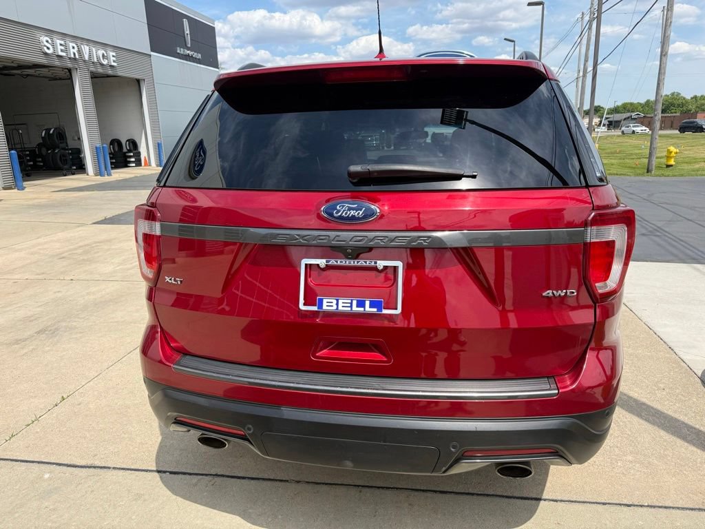 Certified 2018 Ford Explorer XLT w/ Equipment Group 202A AWD/4WD image 10