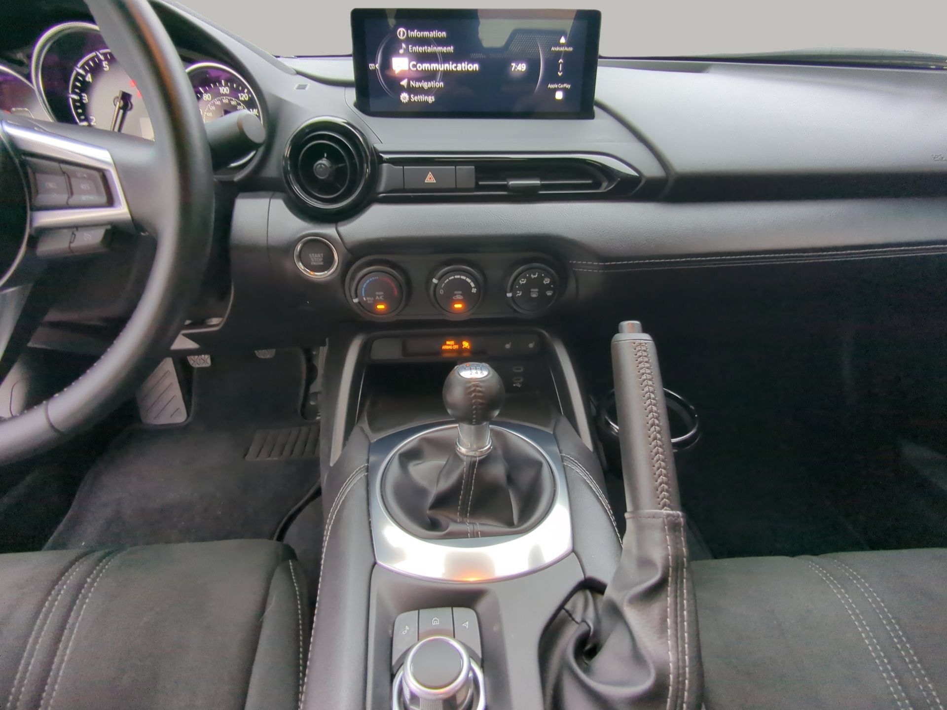Used 2024 MAZDA MX-5 Miata Club RWD image 51