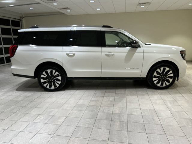 Certified 2025 Ford Expedition Max Platinum w/ Driver's Package AWD/4WD image 6