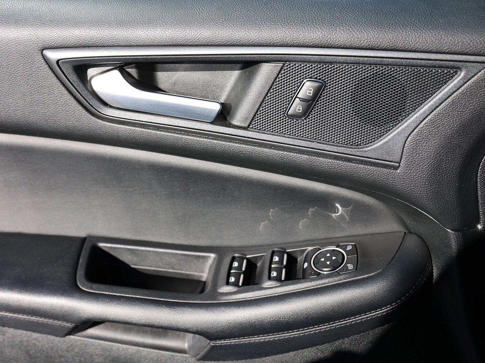 Certified 2023 Ford Edge SE w/ Black Appearance Package image 32