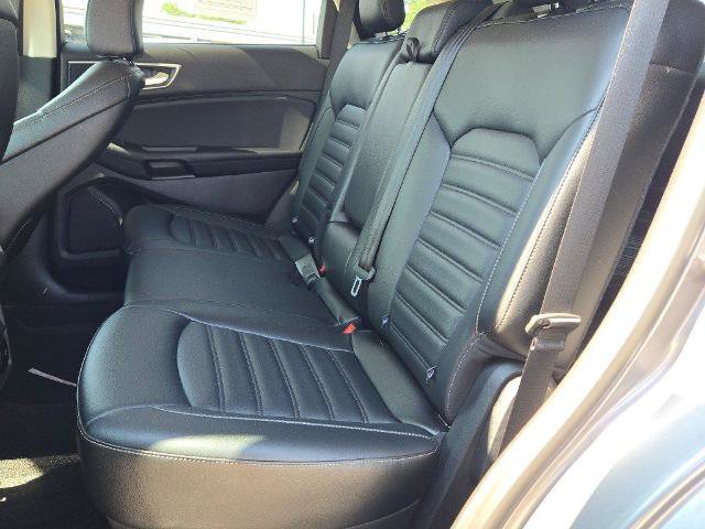 Certified 2024 Ford Edge SEL w/ Convenience Package AWD/4WD image 18